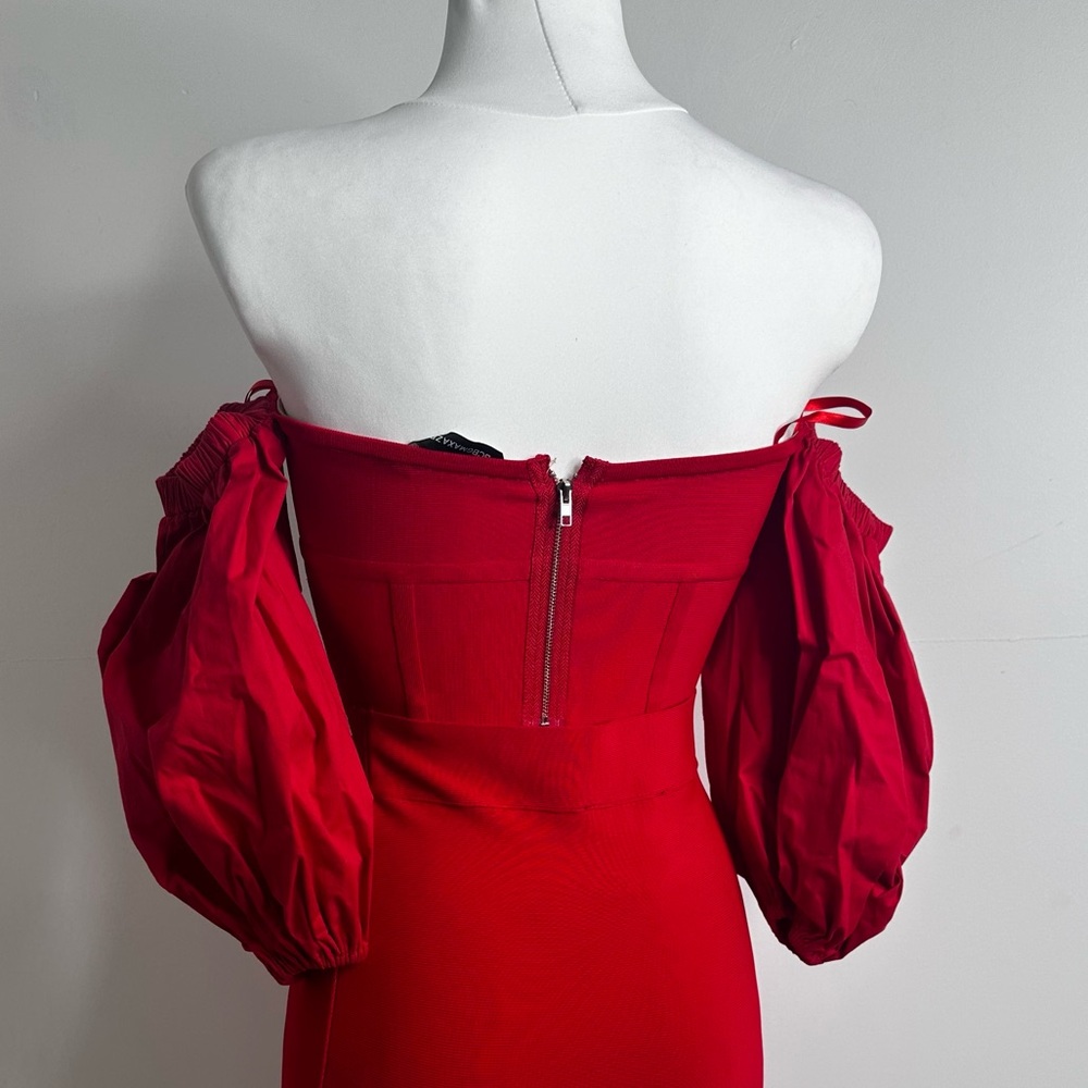Bcbgmaxazria top